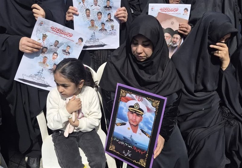 مشهد مقدس , اخبار مشهد , شهدای مدافع وطن , خراسان رضوی , ناوشکن دنا , ناوشکن جماران , شهادت , جنگ آمریکا و رژیم صهیونیستی علیه ایران ,