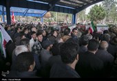 تشییع پیکر شهدای ناوشکن دنا در کرمانشاه