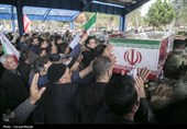 تشییع پیکر شهدای ناوشکن دنا در کرمانشاه