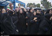 تشییع پیکر شهدای ناوشکن دنا در کرمانشاه