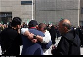 تشییع پیکر شهدای ناوشکن دنا در مشهد