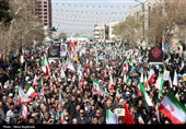 تشییع پیکر شهدای ناوشکن دنا در مشهد