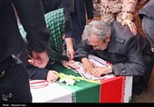 تشییع پیکر 13 شهید حملات آمریکایی صهیونی در تبریز