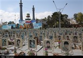 گلستان شهدا، میعادگاه عاشقان وطن در اولین لحظه سال نو