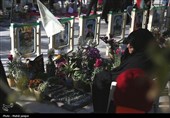 گلستان شهدا، میعادگاه عاشقان وطن در اولین لحظه سال نو