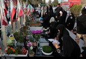گلستان شهدا، میعادگاه عاشقان وطن در اولین لحظه سال نو