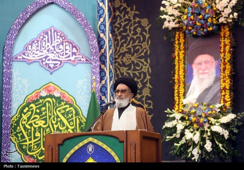 آیت‌الله مجتبی خامنه‌ای تربیت شده امام شهید امت هستند