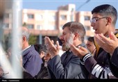صفوف بهم فشرده نمازگزاران عید سعید فطر در مصلای بزرگ امام علی(ع) کرمان 2