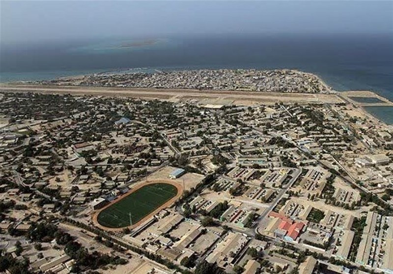 טעינת שני מכליות־ענק בחרג; 4 מיליון חביות נפט איראני לקראת ייצוא