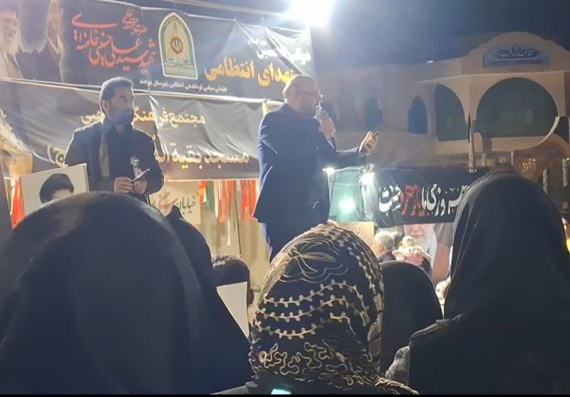رجز خوانی مداحان بیرجندی دراجتماع مردم بیرجند