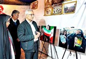 راه‌اندازی نمایشگاه عکس خیابانی حماسه مردم مشهد در جنگ رمضان