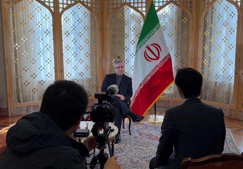 Iran Affirms Sovereignty over Hormuz Strait: Passage Open to All Except "Enemies"