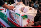 مراسم وداع با پیکر 8 شهید جنگ رمضان در قزوین