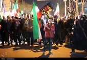 دهه نودی‌ها در تجمع شبانه کرمانشاه