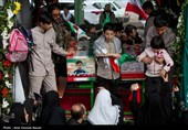 تشییع پیکر مطهر هشت شهید نبرد رمضان در قزوین