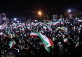 حماسه‌پردازی پولادین مردم کهگیلویه در میدان دهدشت در شب بیست و دوم