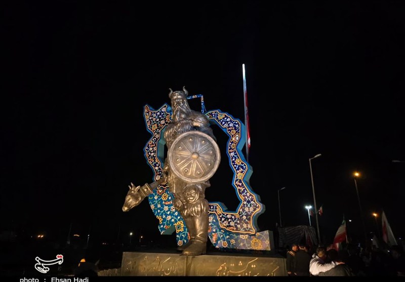 مشهد مقدس , اخبار مشهد , حماسه و مقاومت , فردوسی , خراسان رضوی , هنرمندان , انجمن هنرمندان مجسمه‌ساز ایران , 