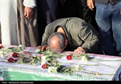 تشییع شهید مجید بحرانی معاون اجرایی سازمان منطقه ویژه پارس در بندر دیر
