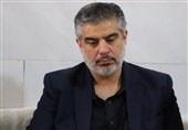 استاندار مرکزی: انسجام امروز جامعه، جلوه‌ای از برکت خون شهداست