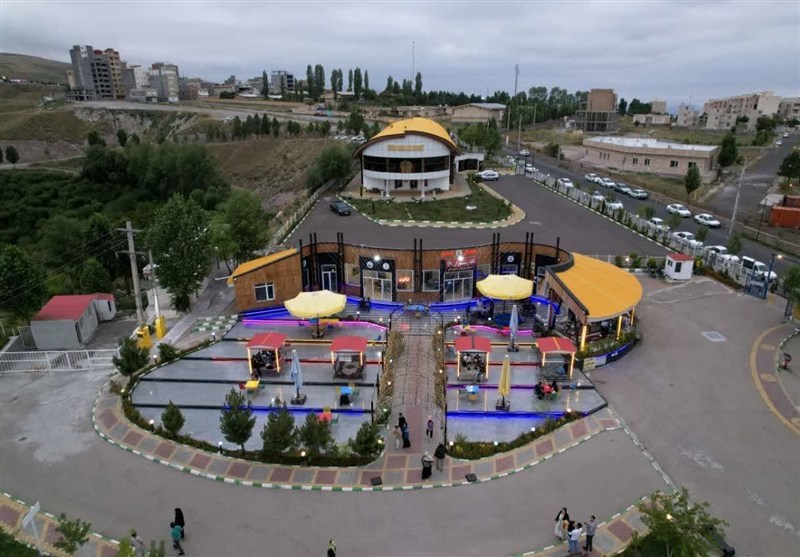 ورود  305 هزار خودرو و ثبت 54 هزار اقامت رسمی در استان اردبیل