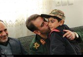 دیدار فرمانده سپاه استان زنجان با خانواده شهدای جنگ