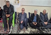 دیدار مسئولان با خانواده‌های شهدای جنگ رمضان