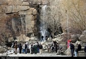 مسافران نوروزی در گنج نامه همدان