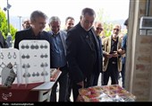 بازدید استاندار خراسان جنوبی از بازارچه نوروزی شهرداری‌ بیرجند