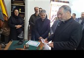 بازدید استاندار خراسان جنوبی از بازارچه نوروزی شهرداری‌ بیرجند