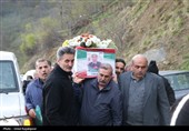 تشییع پیکر شهید مجتبی علیزاده در گیلان