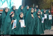 میدان شهدای اراک؛ میعادگاه تجدید میثاق با شهدا و محکومیت متجاوزان