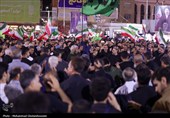 برگزاری مراسم سینه‌زنی سنتی در میدان امام بوشهر در اجتماع شبانه