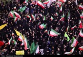 برگزاری مراسم سینه‌زنی سنتی در میدان امام بوشهر در اجتماع شبانه