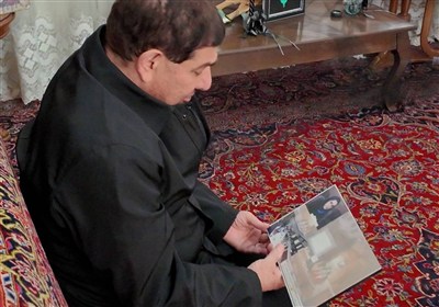 حضور مشاور و دستیار رهبری در منزل استاد شهید دانشگاه علم و صنعت