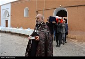 تشییع پیکر  شهید ارمنی جنگ رمضان در اصفهان