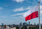 ببینید| تخلیه فرودگاه ورشو به دلیل تهدید بمب‌گذاری