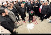 پرچم گنبد حرم امام حسین (ع) مرهم داغ خانواده شهدای میناب