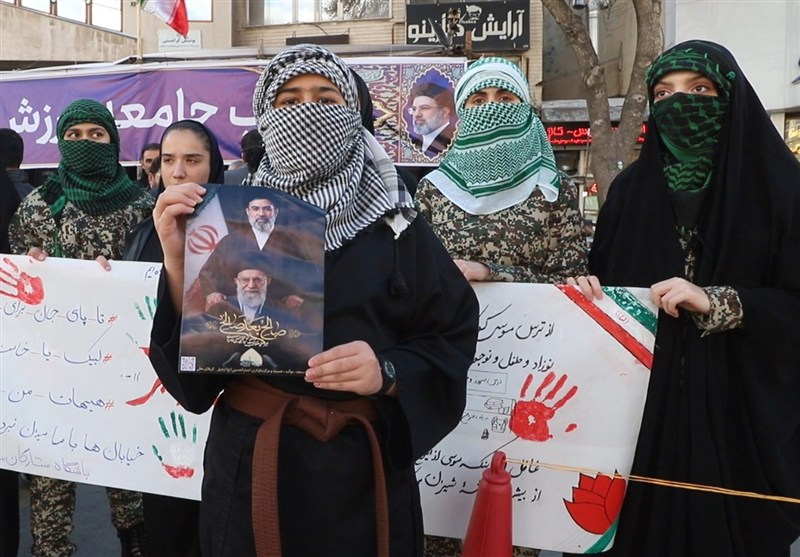 قهرمانان وطن در خط مقدم حمایت از میهن