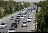 کاروان خودرویی 40 کیلومتری مردم کرمان در 12 فروردین