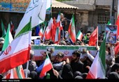 حضور سیل خروشان مردم بوشهر در مراسم تشییع شهید دریابان علیرضا تنگسیری