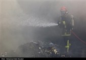 مهار حادثه آتش سوزی انبار پلاستیک - قم
