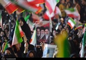 حضور خروشان مردم کهگیلویه‌ در حمایت از انقلاب در شب سی و سوم+تصاویر