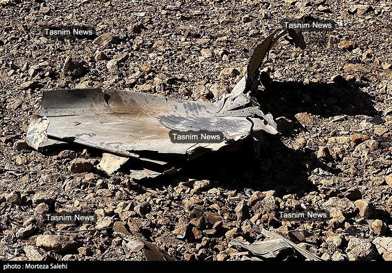 تصاویر اختصاصی تسنیم از انهدام جنگنده  در آسمان مرکزی ایران