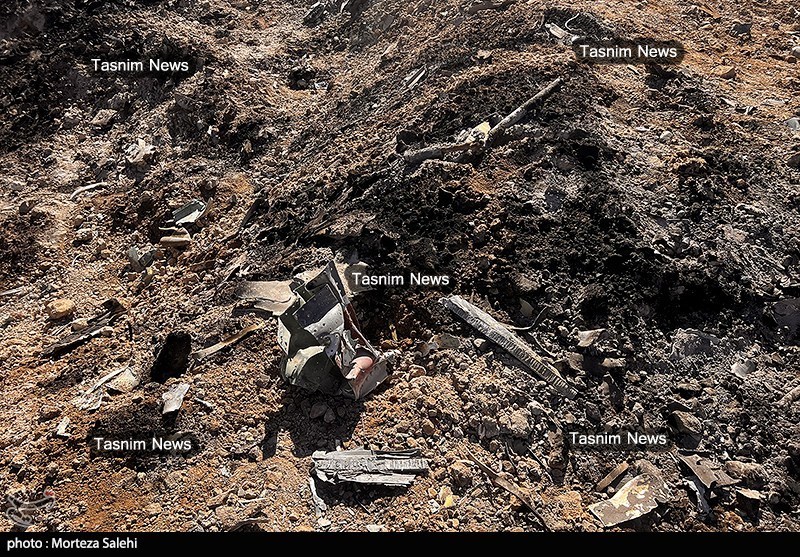تصاویر اختصاصی تسنیم از انهدام جنگنده  در آسمان مرکزی ایران