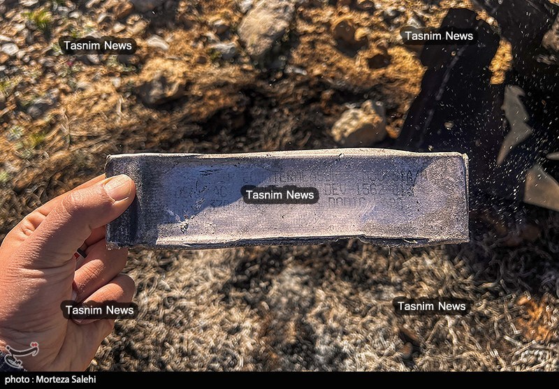 تصاویر اختصاصی تسنیم از انهدام جنگنده  در آسمان مرکزی ایران