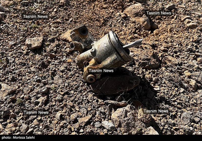 تصاویر اختصاصی تسنیم از انهدام جنگنده  در آسمان مرکزی ایران