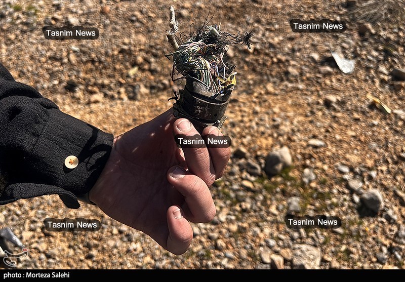 تصاویر اختصاصی تسنیم از انهدام جنگنده  در آسمان مرکزی ایران