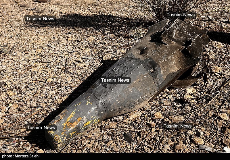 تصاویر اختصاصی تسنیم از انهدام جنگنده  در آسمان مرکزی ایران