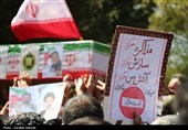 تشییع شهیدان حسینخانی و آذرآیین از مصلی کرمان