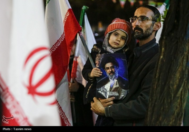 نماهنگ چنان خورشید با صدای حاج حسین محراب